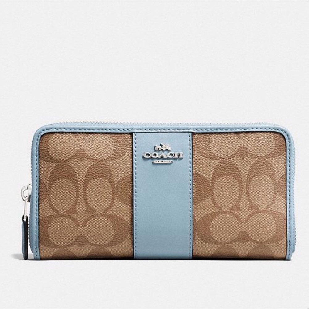 COACH ACCORDION ZIP WALLET IN SIGNATURE CANVAS
